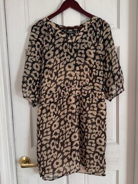 EXPRESS Women’s Leopard Print Chiffon Shift Dress 3/4 Sleeve Smocked Waist